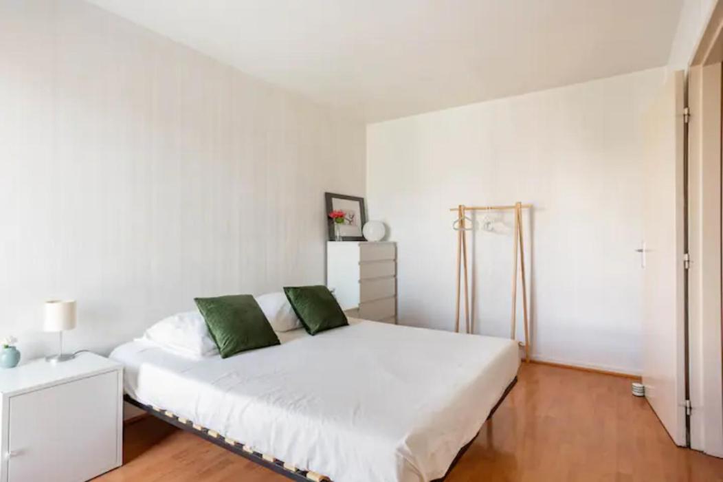 Appartement A 10 Minutes Du Centre De Paris Avec Le Rer B 라쿠르뇌브 외부 사진